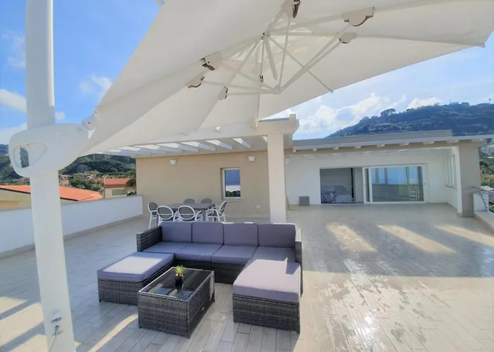 Sapphire Penthouse Tropea