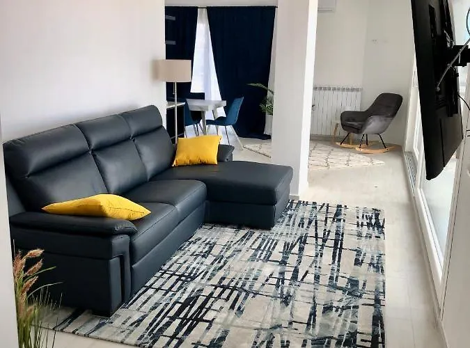 Sapphire Penthouse *