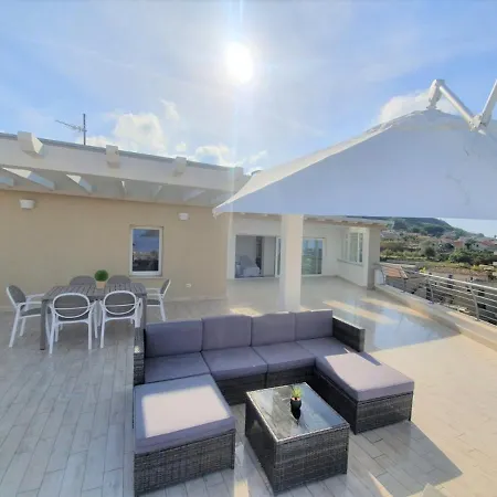 Sapphire Penthouse Tropea