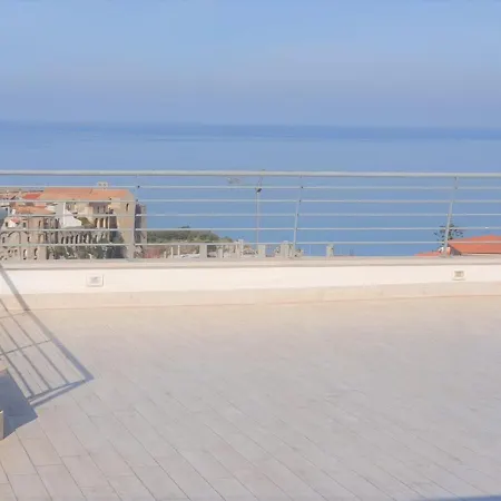 Sapphire Penthouse * Tropea