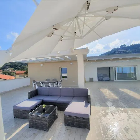 Sapphire Penthouse Tropea
